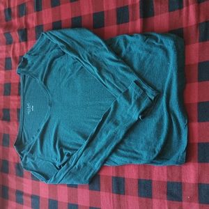 Isabel Maternity side-rouched long-sleeved tee; women's small.